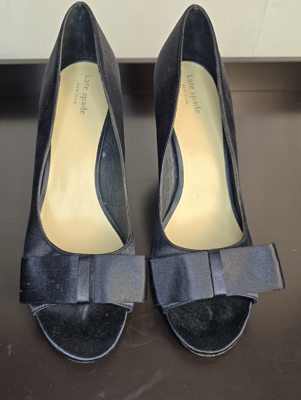 Kate Spade Black Satin Peep Toe Heels Bow Accent in Size 10